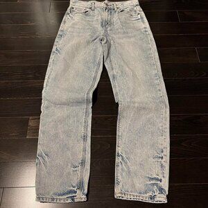 Women's Light Blue Straight Leg Mid-Rise jeans